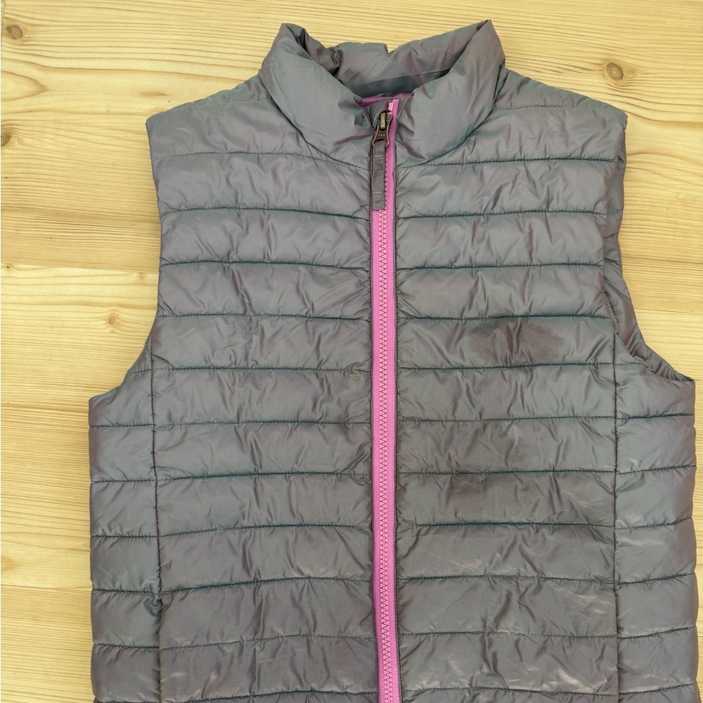 Lands End girls size M 10-12 primaloft puffer vest.
